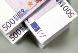 Dólar e euro podem atingir paridade pela primeira vez