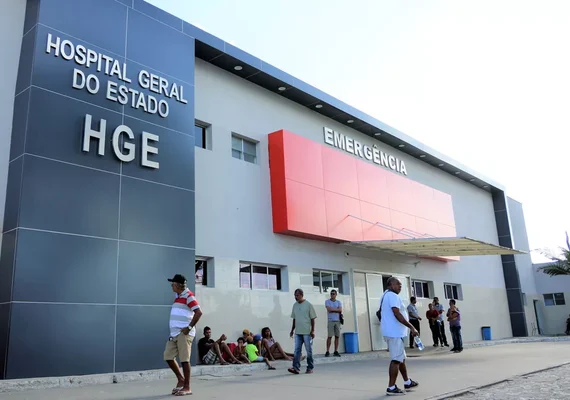 Durante discussão, rapaz é espancado por aproximadamente 10 pessoas