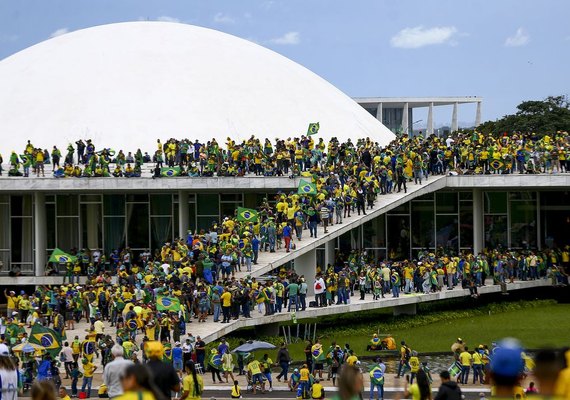 Justiça argentina decide extraditar cinco condenados por 8 de janeiro