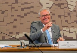 Transpetro: PGR manda arquivar investigação contra Renan Calheiros