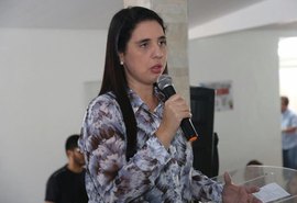 Pauline defende que pagamentos do Programa do Leite sejam feitos antes da sua retomada