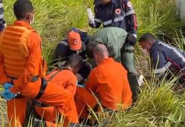 Motorista é resgatado de helicóptero após capotamento em Messias