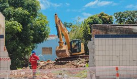 Defesa Civil de Maceió monitora demolições na encosta do Mutange