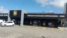 Mulher simula gravidez e desaparecimento para aplicar golpe em Maceió
