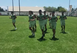 Coruripe busca reforços e anuncia novo técnico para tentar reação no Estadual