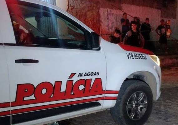 Homem é preso ao ser flagrado manipulando drogas em Rio Largo
