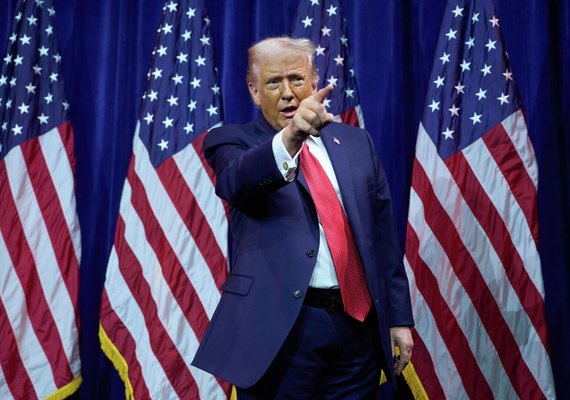 Trump promete acordo nuclear com o Irã 'muito melhor' que pacto anterior