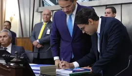 Gilvan Filho assume vice da ALE após eleição sem concorrência