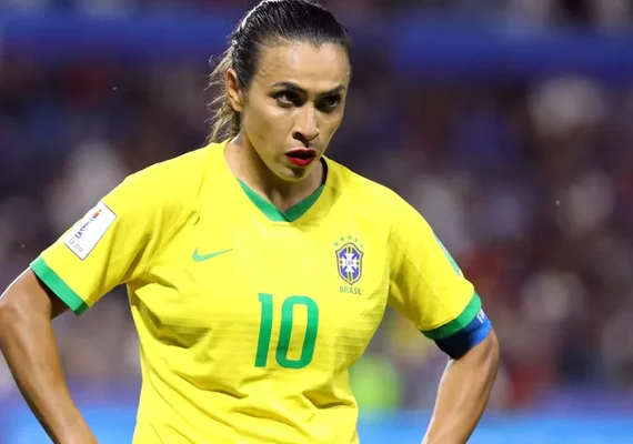 Emocionada, Marta fala sobre despedida da Copa do Mundo: 'Fim da linha para mim'