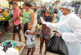 Prefeitura de Penedo distribui máscaras na feira livre em combate à Covid-19