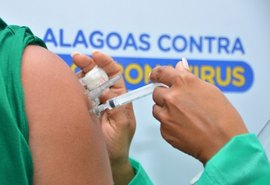 Maceió chega a pouco mais de 50% da população adulta vacinada com duas doses ou dose única contra Covid-19