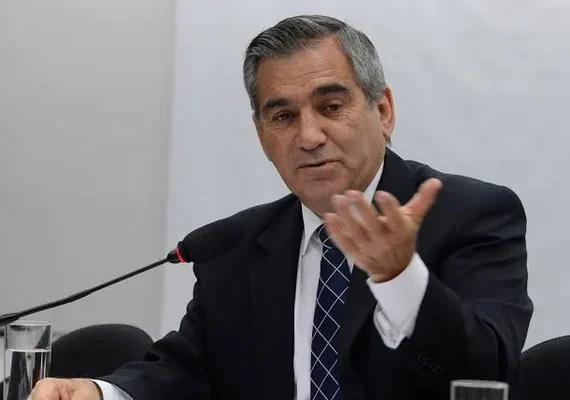 Gilberto Carvalho vem a Alagoas conhecer projetos de inclusão social