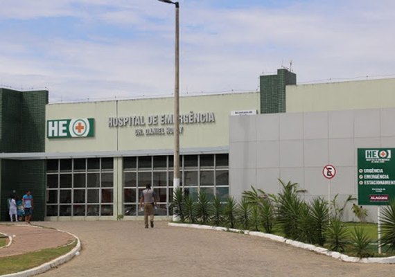 Hospital de Emergência do Agreste tem capacidade ampliada para atender covid-19