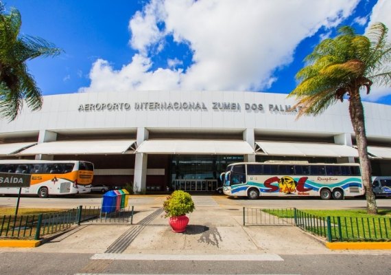 Prefeitura anuncia 10 voos fretados da CVC para Maceió a partir de dezembro