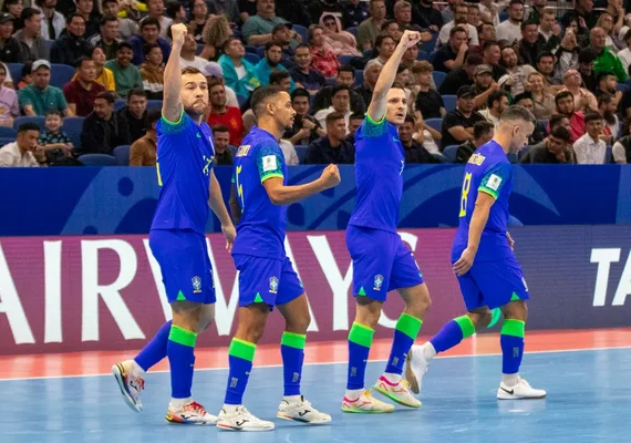 Brasil vence a Ucrânia e volta à final da Copa do Mundo de Futsal após 12 anos