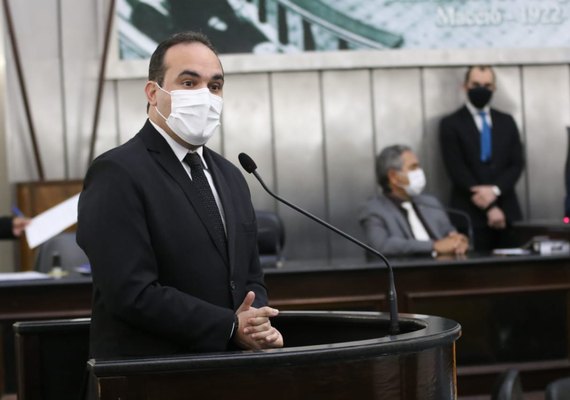 Davi Maia denuncia a existência de 'gabinete fantasma' no Governo do Estado