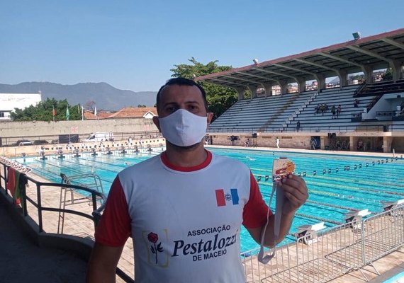 Atleta paraolímpico alagoano conquista medalha de prata em Campeonato Brasileiro de Natação