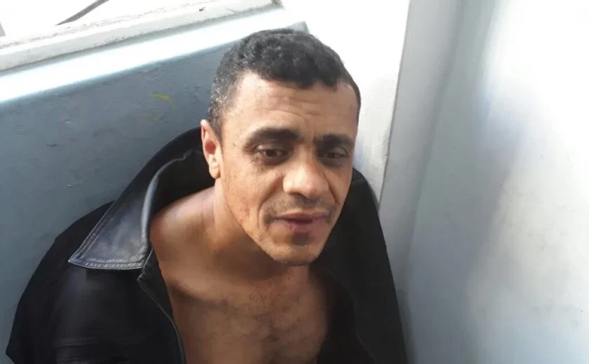 Autor da facada em Bolsonaro passará por nova perícia e poderá ganhar liberdade