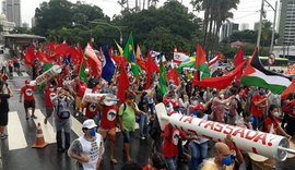 Por todo o país, manifestantes realizam atos contra Bolsonaro e a favor da vacina; confira imagens