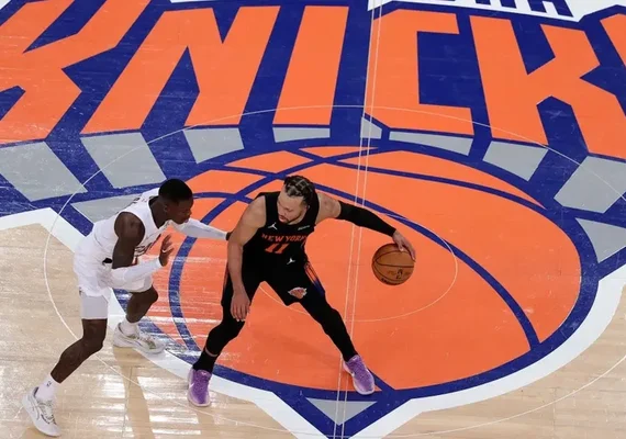 Knicks vencem Spurs no Jogo 1 e desafiam favoritismo na decisão da NBA