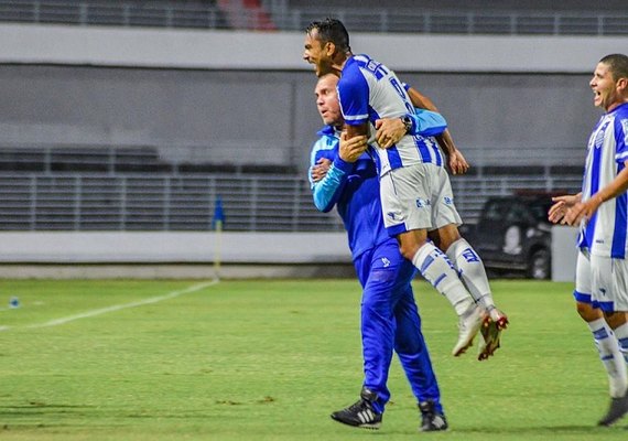 CSA vence o Figueirense e sobe na tabela