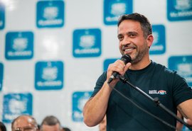 Governador de AL inaugura nova praça Cria e anuncia investimentos em Olho D'Água das Flores