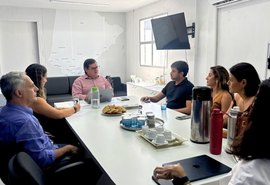 Maceió discute melhorias para turismo na orla marítima