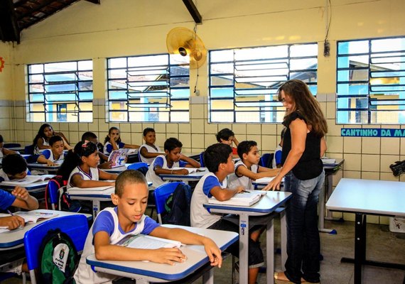 Transferência: pais têm até hoje para confirmar matrículas