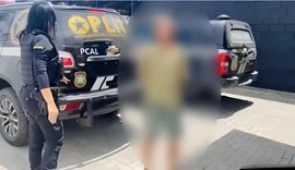 Homem é preso em flagrante por tentar furtar trailer na Jatiúca