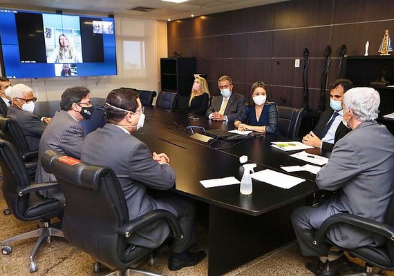 Defensoria e TJ  firmam parceria para atender 'superendividados' em AL