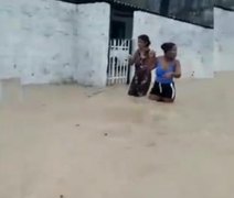 Moradores de Riacho Doce ficam ilhados após chuvas desta segunda-feira (30)