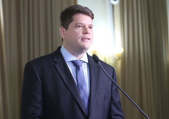 De olho no Senado, Davi Davino Filho aposta no anti “Renans”