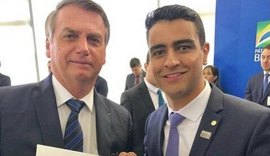 Bolsonaro deixa Alagoas sem encontrar JHC, presidente do PL no Estado