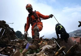 Tragédia em Petrópolis deixa 80 mortos após chuvas e deslizamentos