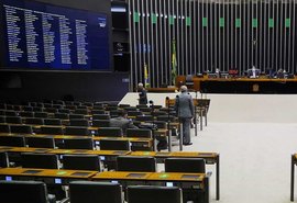 Com o aval de Lira, Câmara bate recorde de folgas a deputados com eleição, feriados e viagens