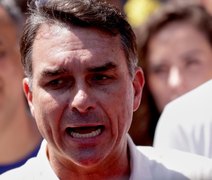 TSE determina que Flávio Bolsonaro apague vídeo falso sobre manifestação