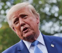 Às vésperas do 1º turno, Trump diz acompanhar eleição do Brasil de perto