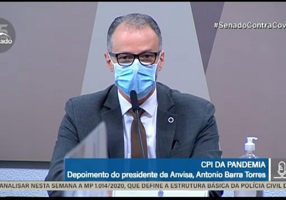 Presidente da Anvisa confirma que houve reunião para mudar bula da Cloroquina