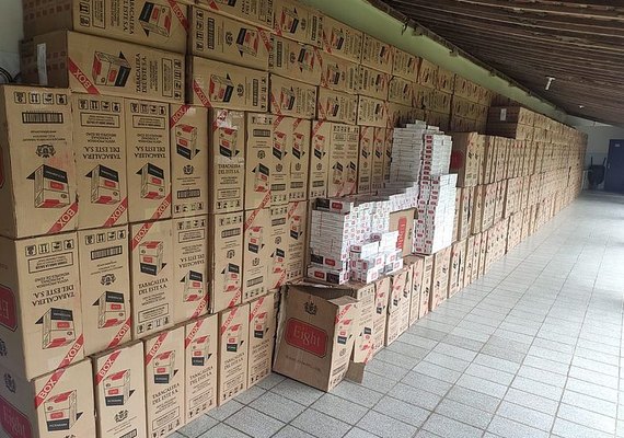 Polícia apreende 275 mil pacotes de cigarros contrabandeados em Alagoas