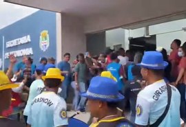 Em luta por piso salarial, agentes de saúde e endemias reúnem-se com vereadores