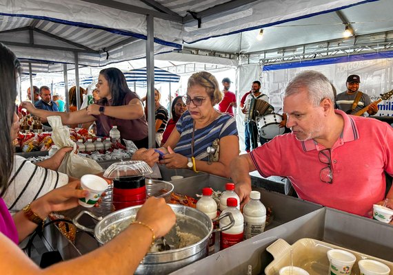 Segunda etapa do Circuito de Feiras da Agricultura Familiar e Economia Solidária movimenta Penedo