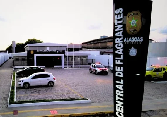 Homem é preso após cair de moto com três filhas no Clima Bom