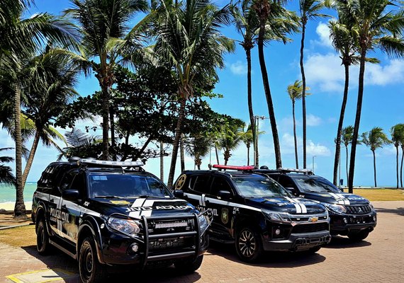 Polícia Civil prende quatro suspeitos de estelionato contra idosos em Maceió
