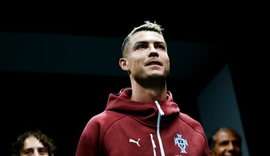 Após ficar no banco, Cristiano Ronaldo se reúne com Jorge Jesus
