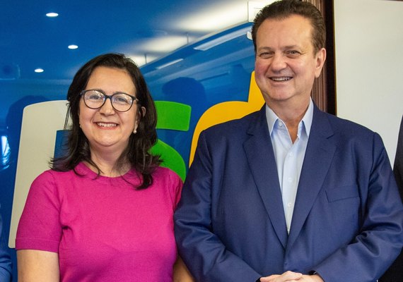 Pré-candidata Rosa Tenório é recebida por Gilberto Kassab em Brasília