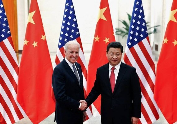 China parabeniza Biden por vitória nos EUA