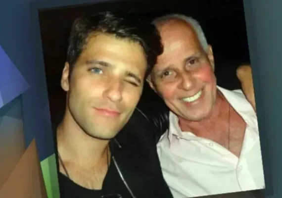 Bruno Gagliasso se despede do pai durante velório no Rio