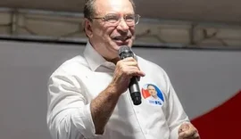 Luciano Barbosa tem alta aprovação, mas não passa no teste do Senado