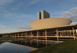 Câmara instala hoje comissão para analisar aposentadoria de militares