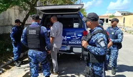 Acusado de tráfico é preso após denúncias na Praça da Faculdade